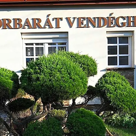 מלון Borbarat Vendeghaz אגר